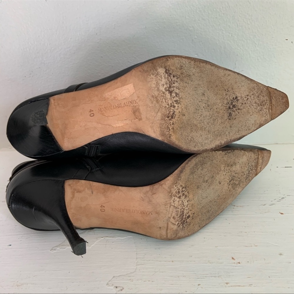 Manolo Blahnik Black Leather Pointy Toe Stiletto Heel Bootie - Picture 7 of 15
